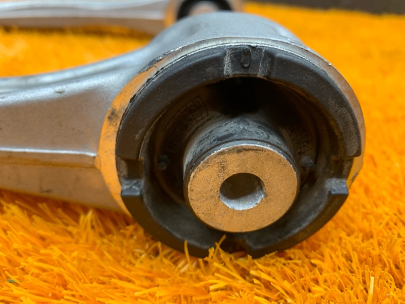 Рычаг подвески верхний, 3990 рублей, Красноярск