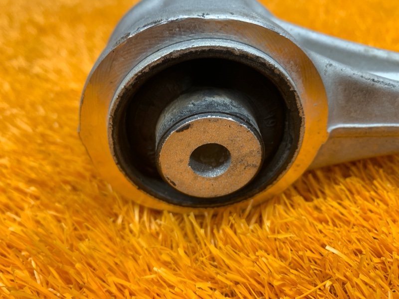 Рычаг подвески верхний, 3990 рублей, Красноярск