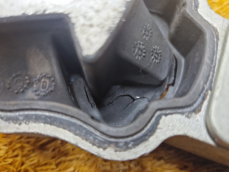 подушка двигателя, 2450 рублей, Красноярск