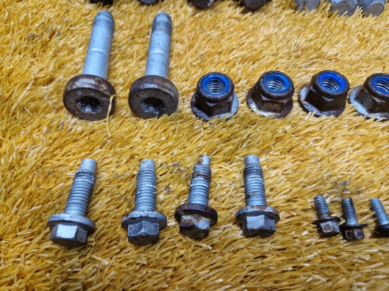 Болты и гайки задней подвески, 620 рублей, Красноярск