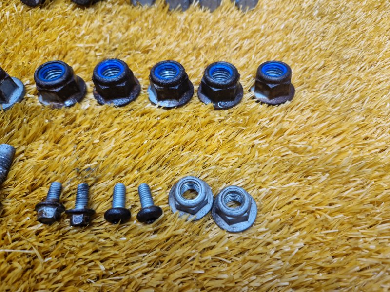 Болты и гайки задней подвески, 620 рублей, Красноярск