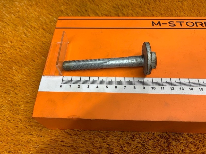 Болт развальный, 600 рублей, Красноярск