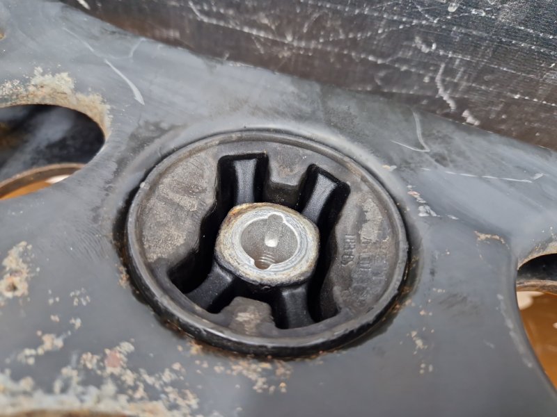 Балка поперечная (подрамник), 2060 рублей, Красноярск