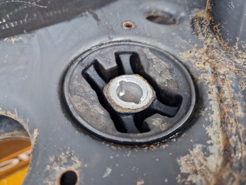 Балка поперечная (подрамник), 2060 рублей, Красноярск