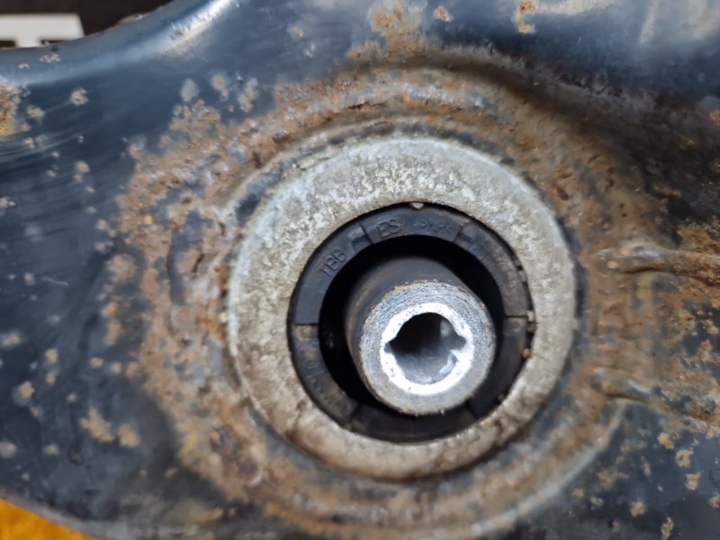 Балка поперечная (подрамник), 2060 рублей, Красноярск