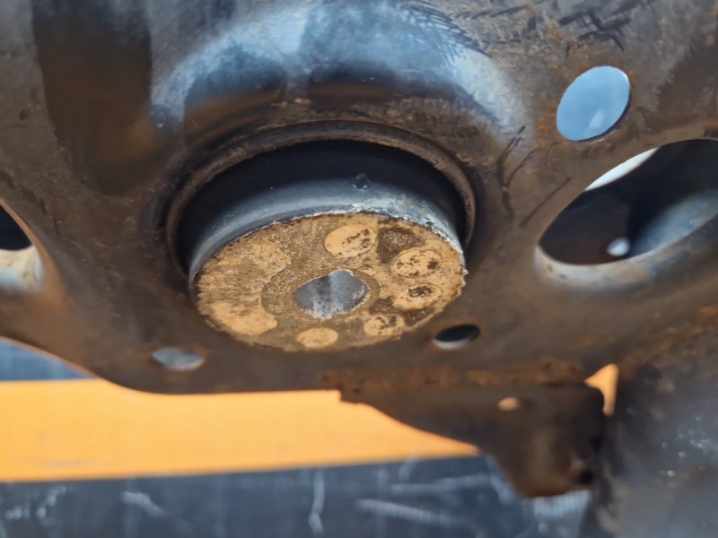 Балка поперечная (подрамник), 2060 рублей, Красноярск