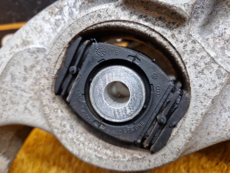 кулак поворотный, 1400 рублей, Красноярск