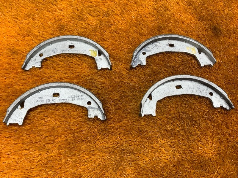 Колодки ручника, 500 рублей, Красноярск