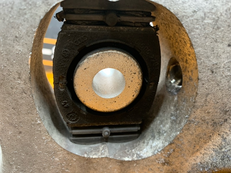 кулак поворотный, 1500 рублей, Красноярск