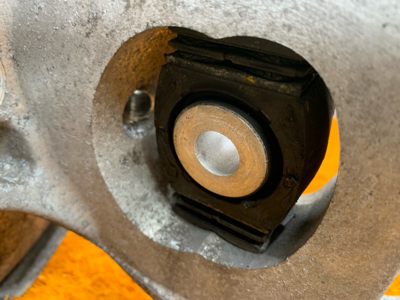 кулак поворотный, 1500 рублей, Красноярск