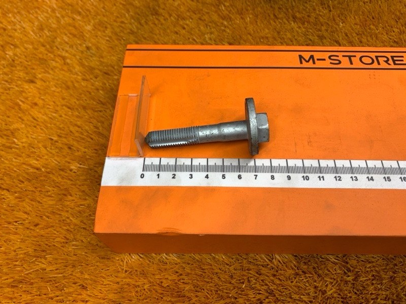 Болт развальный, 600 рублей, Красноярск