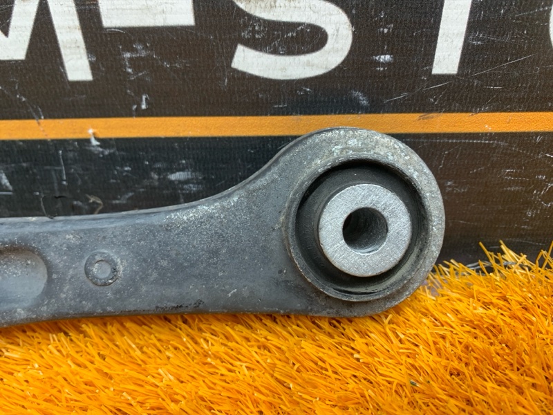 Рычаг подвески верхний, 500 рублей, Красноярск