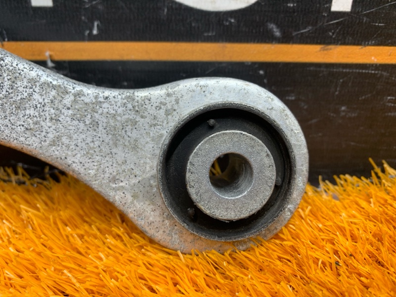 Рычаг подвески верхний, 500 рублей, Красноярск