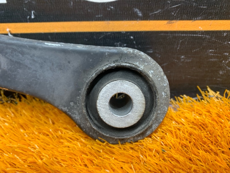 Рычаг подвески верхний, 500 рублей, Красноярск