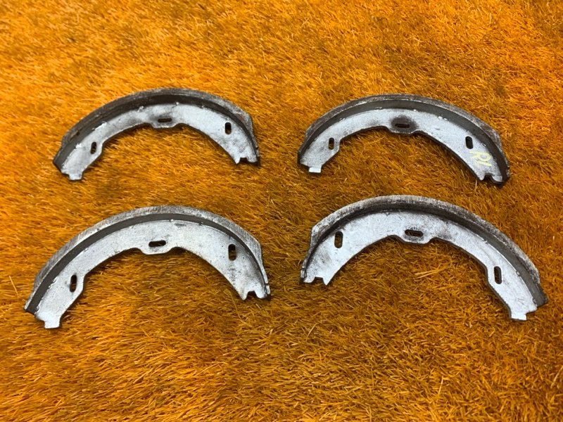 Колодки ручника, 1000 рублей, Красноярск