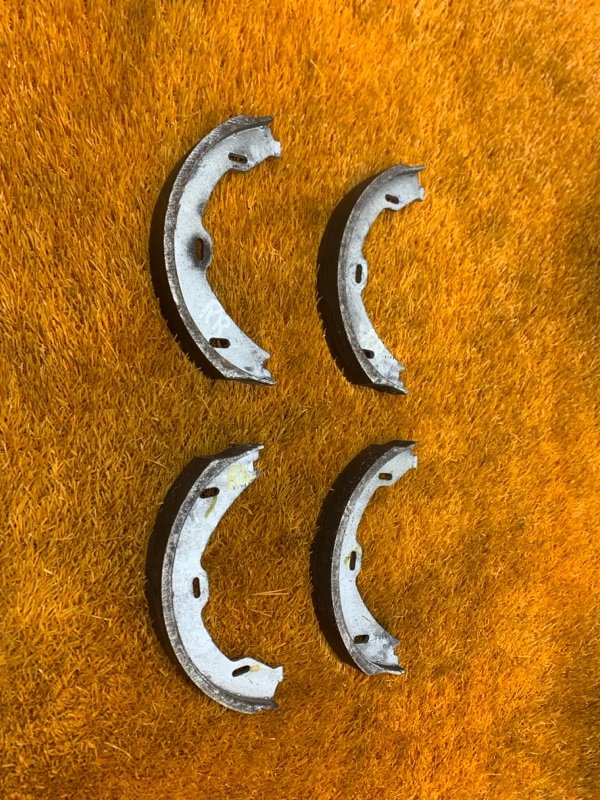 Колодки ручника, 1000 рублей, Красноярск