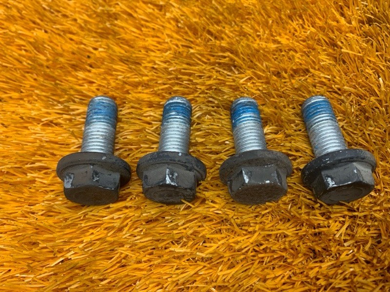 Болт суппорта, 200 рублей, Красноярск