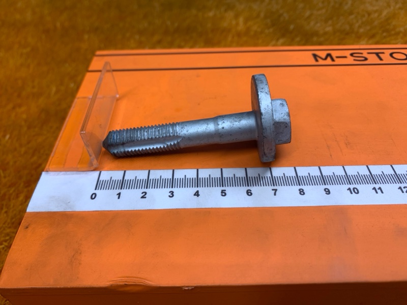 Болт развальный, 600 рублей, Красноярск