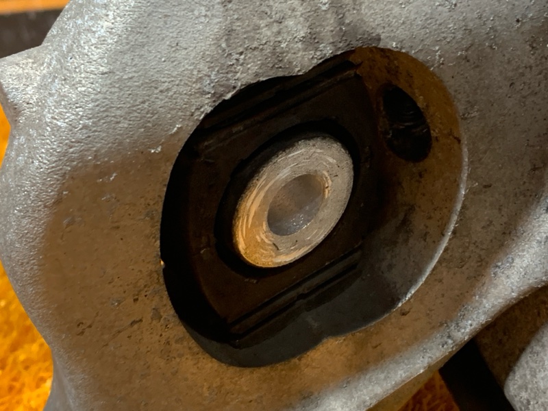 кулак поворотный, 1850 рублей, Красноярск