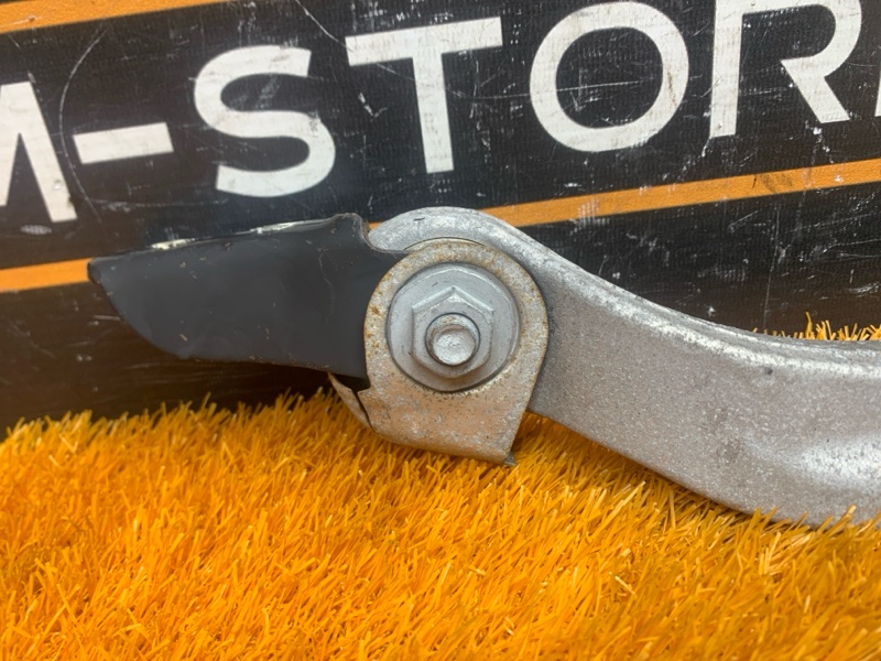 Рычаг подвески нижний, 1000 рублей, Красноярск