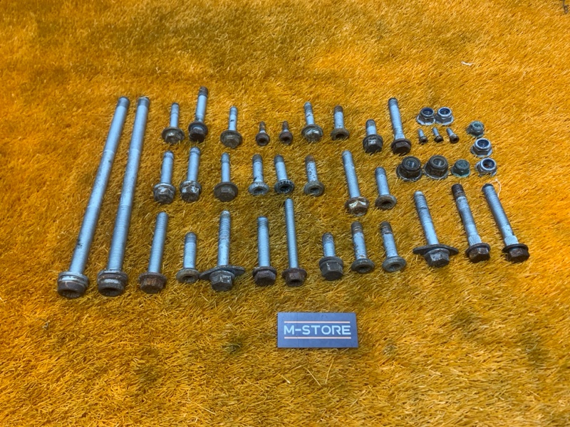 Болты и гайки задней подвески, 700 рублей, Красноярск