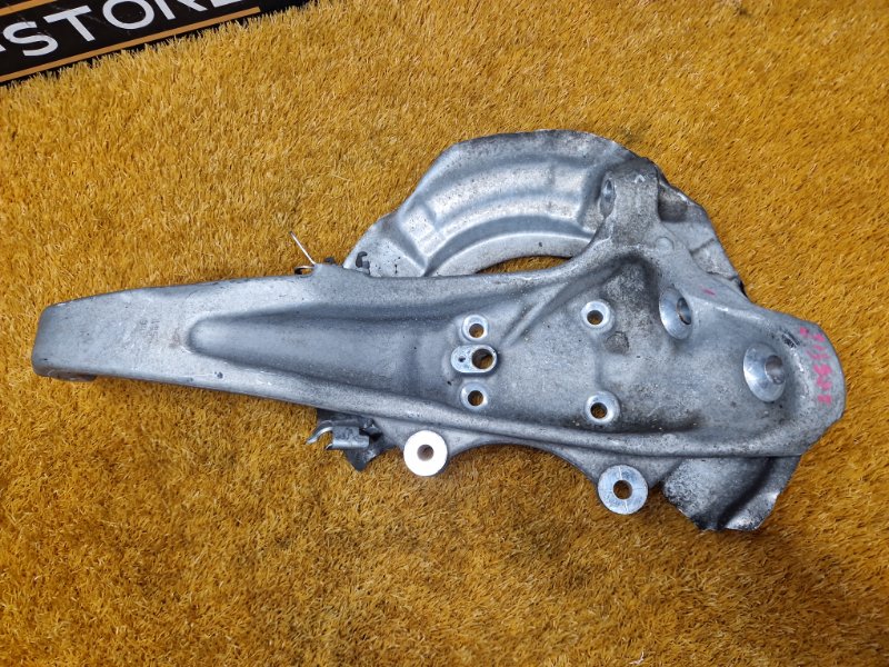 кулак поворотный, 1340 рублей, Красноярск