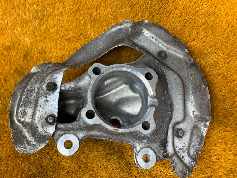 кулак поворотный, 4430 рублей, Красноярск