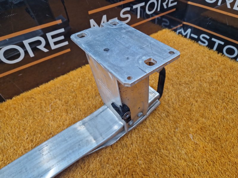 усилитель бампера, 3500 рублей, Красноярск