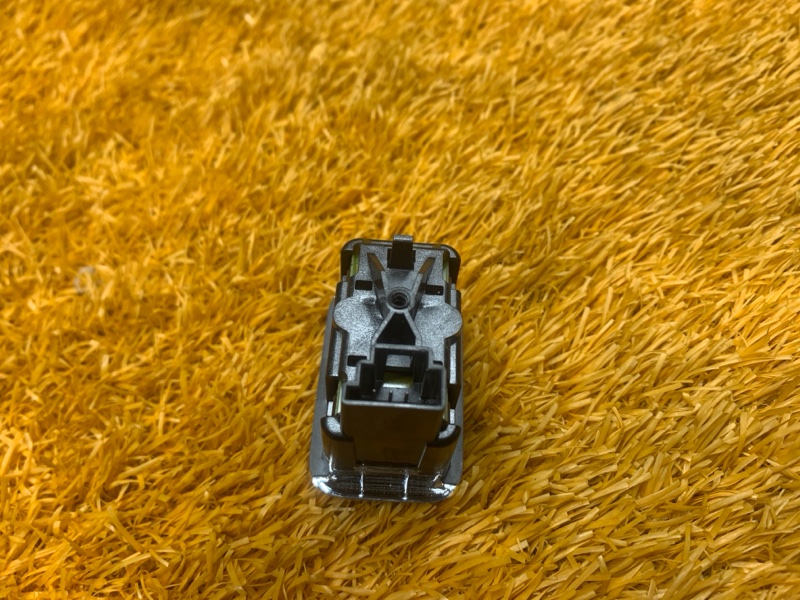 Кнопка открывания багажника, 350 рублей, Красноярск