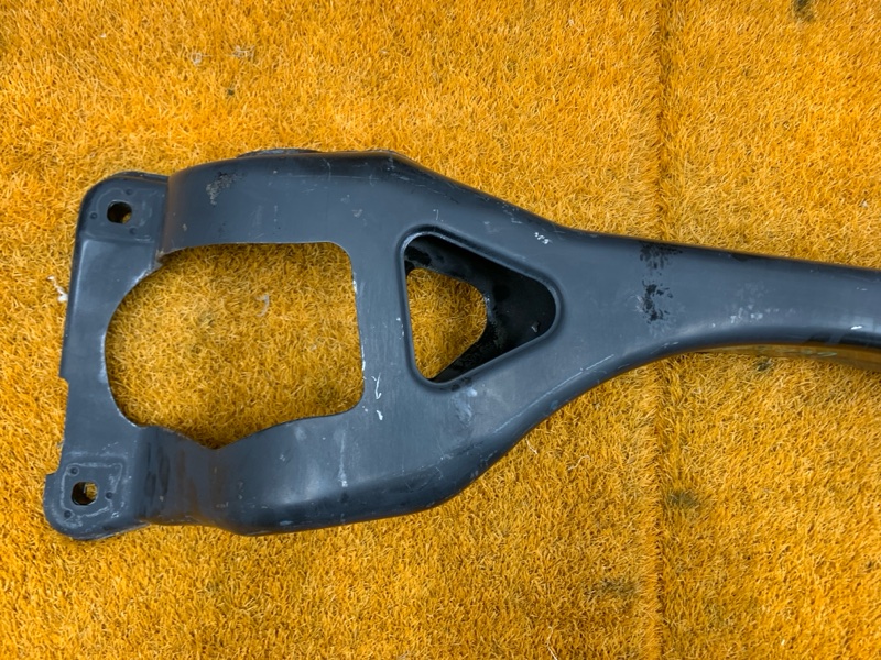 Балка поперечная (подрамник), 300 рублей, Красноярск