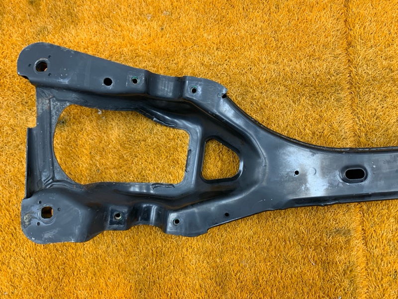 Балка поперечная (подрамник), 300 рублей, Красноярск