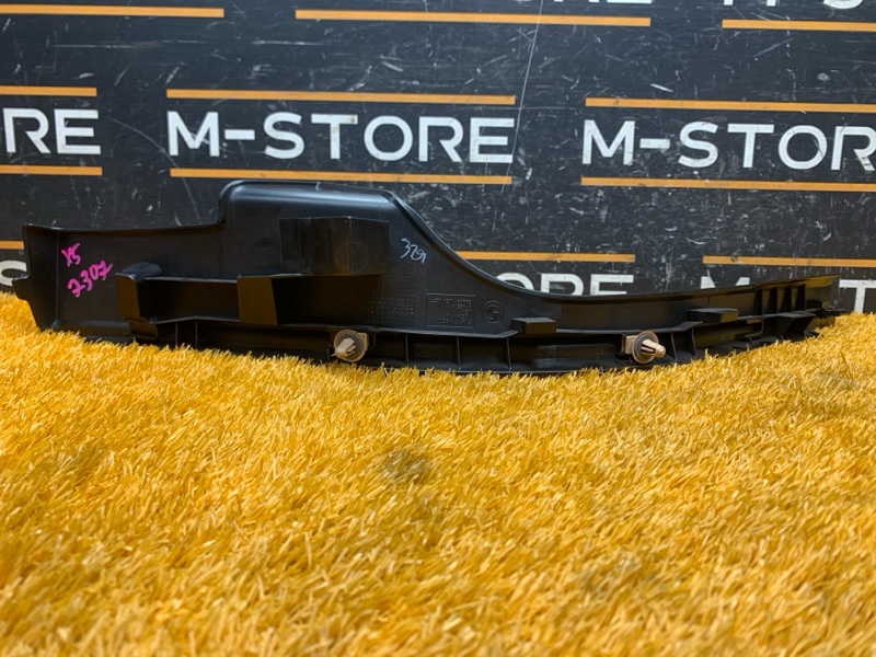 Накладка на порог салона, 260 рублей, Красноярск