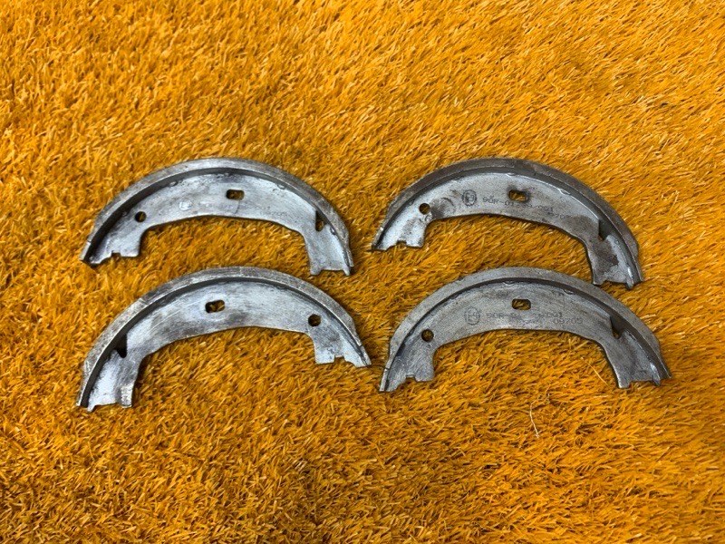 Колодки ручника, 500 рублей, Красноярск