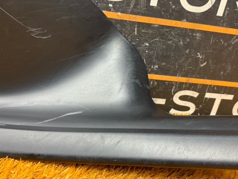 Накладка на порог салона, 200 рублей, Красноярск