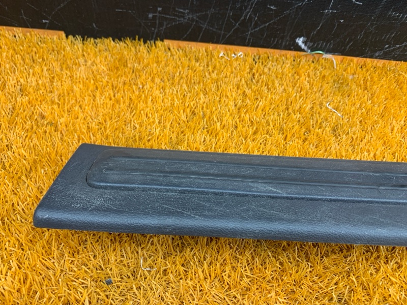 Накладка на порог салона, 350 рублей, Красноярск