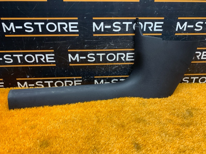 Накладка на порог салона, 350 рублей, Красноярск