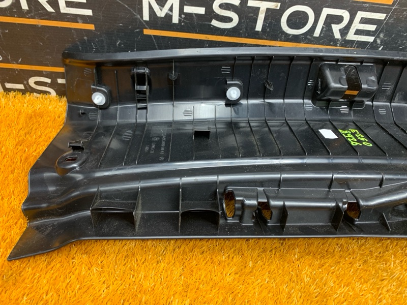 обшивка двери багажника, 1600 рублей, Красноярск