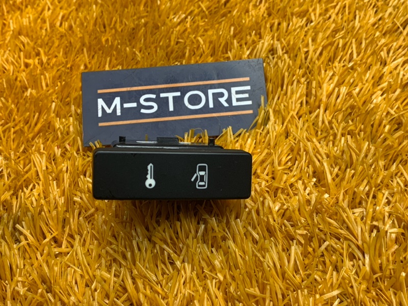 Кнопка центрального замка, 100 рублей, Красноярск