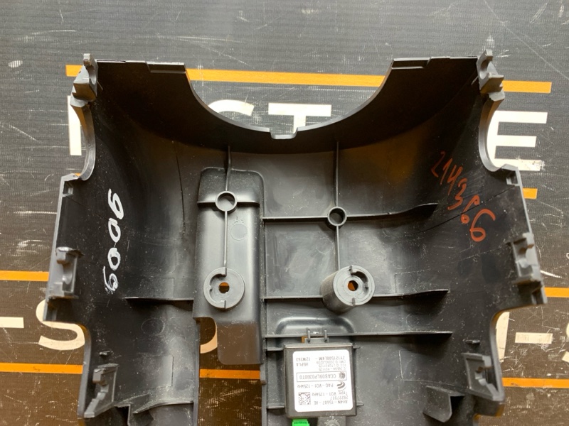 Кожух рулевой колонки, 500 рублей, Красноярск