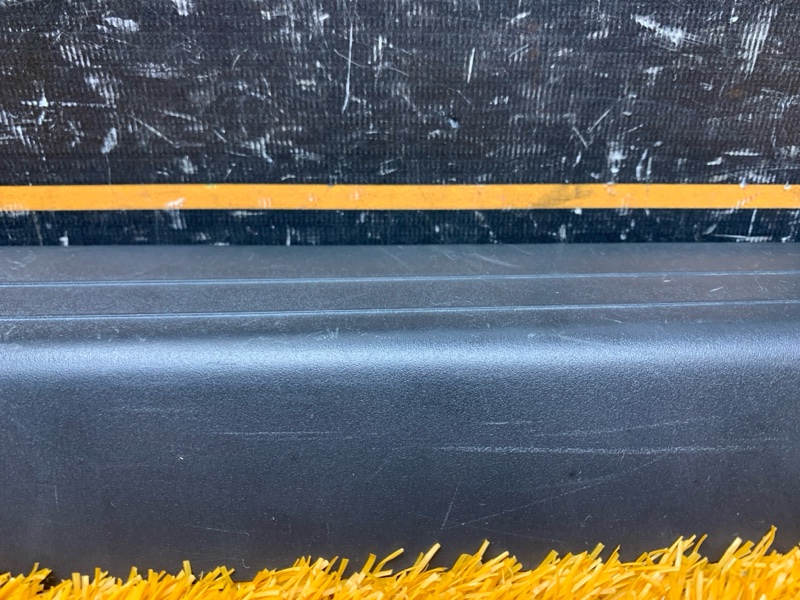 Накладка на порог салона, 350 рублей, Красноярск