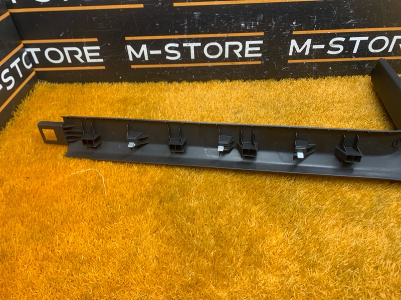 Накладка на порог салона, 350 рублей, Красноярск