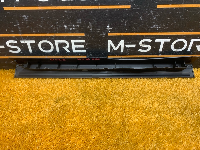 Накладка на порог салона, 400 рублей, Красноярск