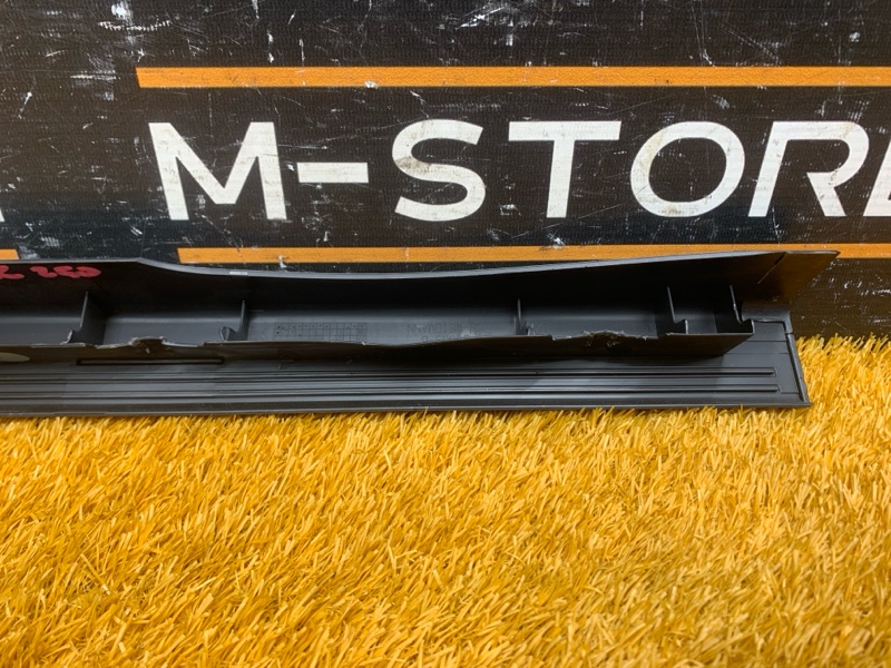 Накладка на порог салона, 400 рублей, Красноярск