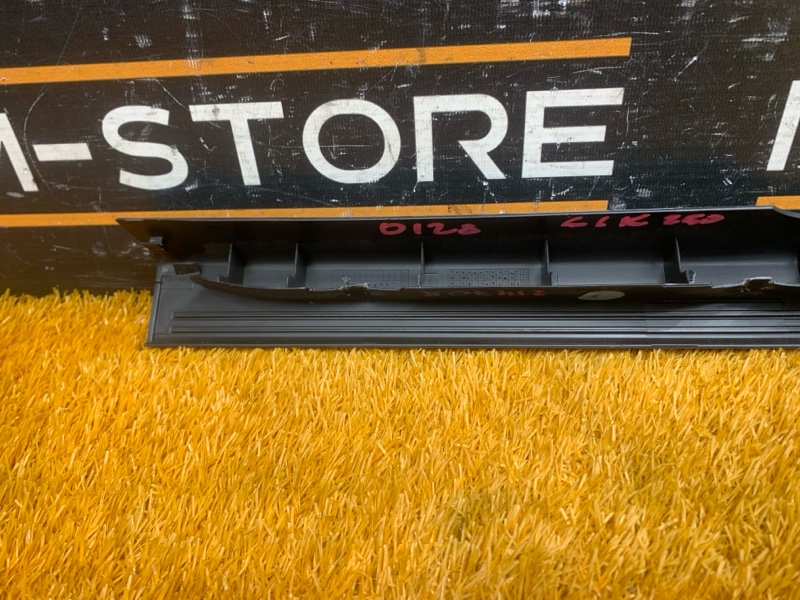 Накладка на порог салона, 400 рублей, Красноярск