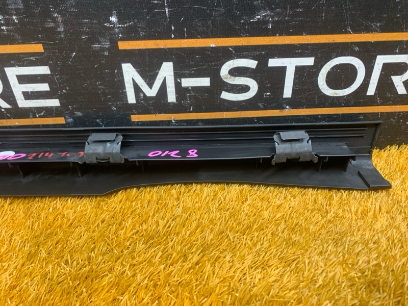 Накладка на порог салона, 400 рублей, Красноярск