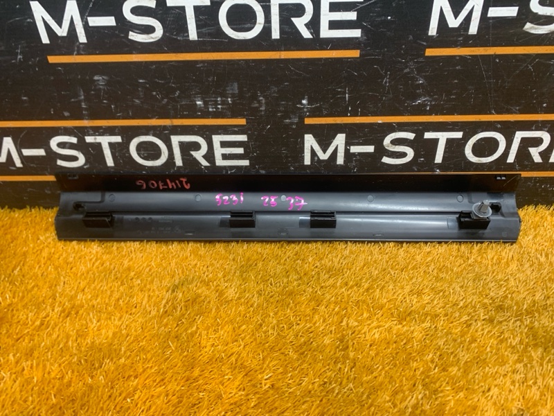 Накладка на порог салона, 350 рублей, Красноярск