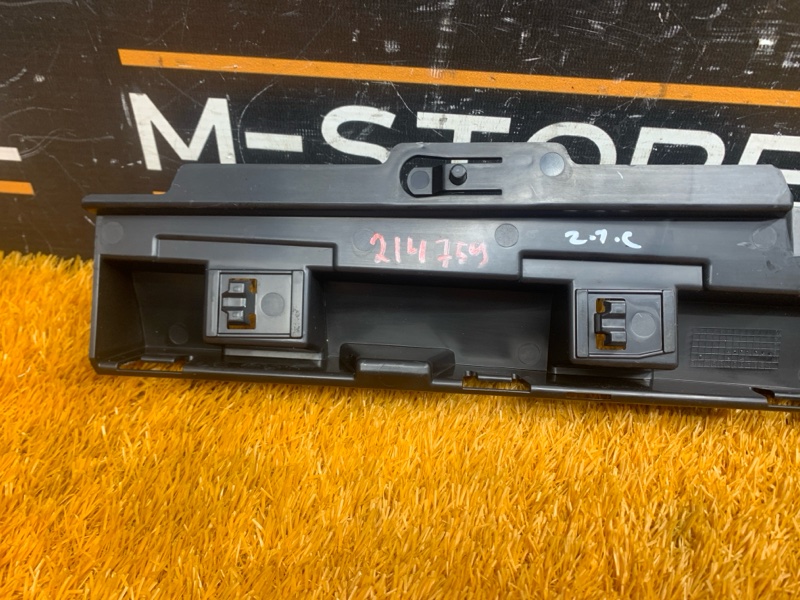 кронштейн порога, 460 рублей, Красноярск