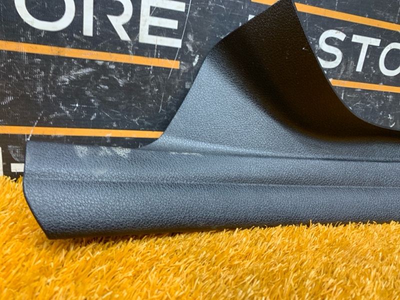 Накладка на порог салона, 350 рублей, Красноярск