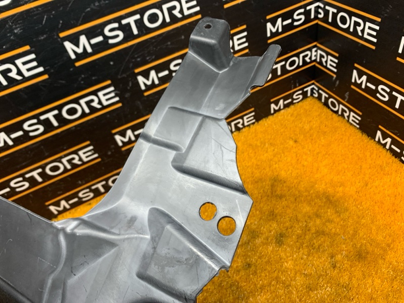 подкрылок, 1000 рублей, Красноярск