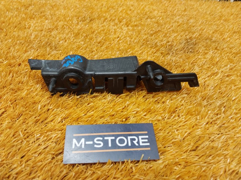 крепление бампера, 600 рублей, Красноярск